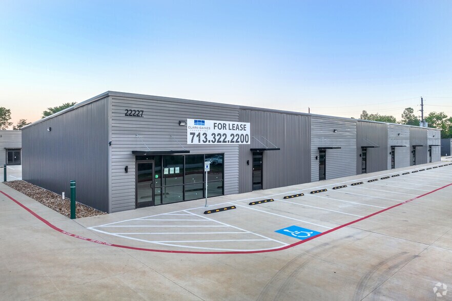 22227 Mueschke Rd, Tomball, TX à vendre - Photo du bâtiment - Image 2 de 6