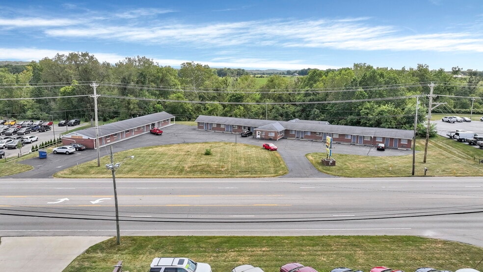 1342 Hebron Rd, Heath, OH for sale - Primary Photo - Image 1 of 31