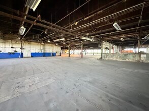 300 N West St, Marengo, IL for sale Interior Photo- Image 1 of 9