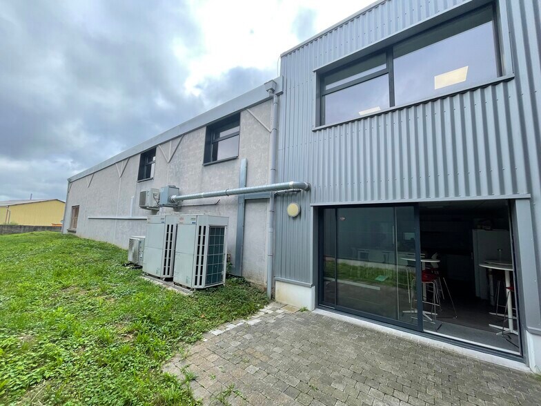16 Rue Du Commerce, Cormontreuil for lease - Building Photo - Image 2 of 6