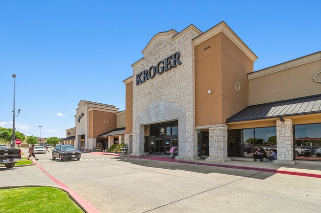 More details for 910-1012 S Crowley Rd, Crowley, TX - Office/Medical, Retail for Lease