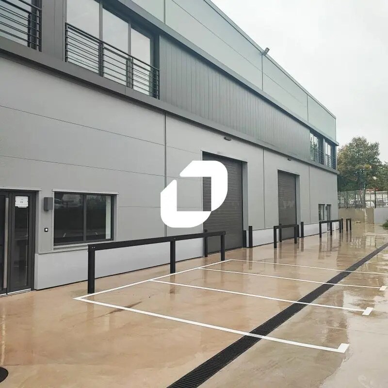 12-24 Allée De Dublin, Les Pavillons-sous-Bois for lease Building Photo- Image 1 of 7