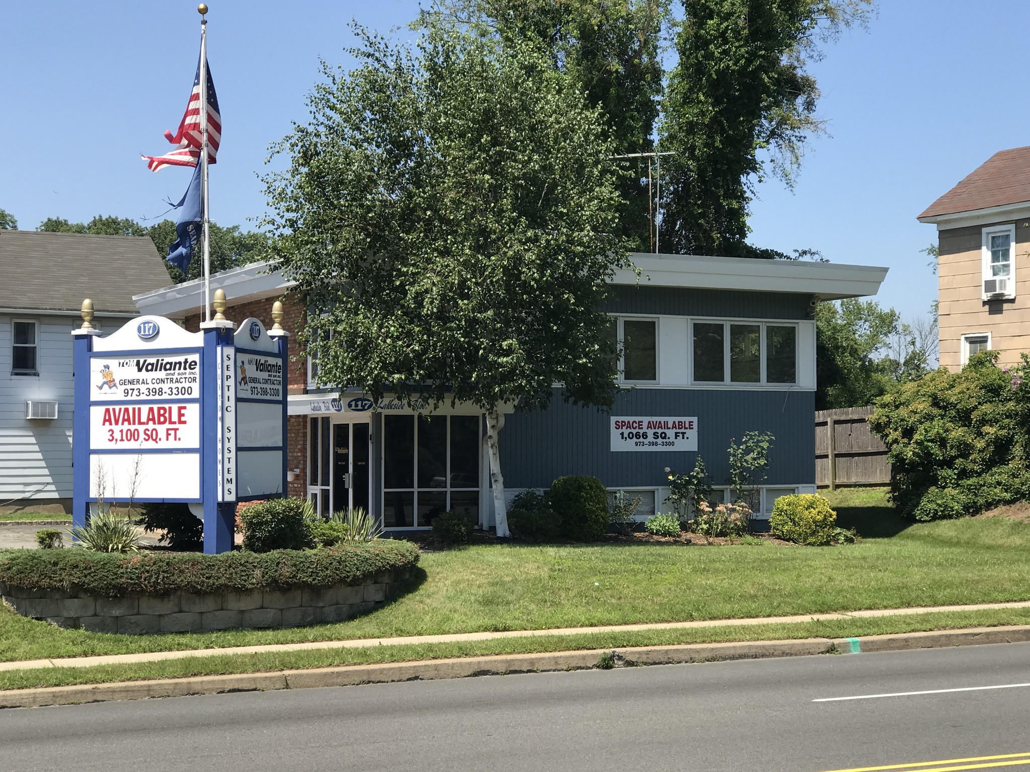 117 Lakeside Blvd, Landing, NJ for sale Primary Photo- Image 1 of 1