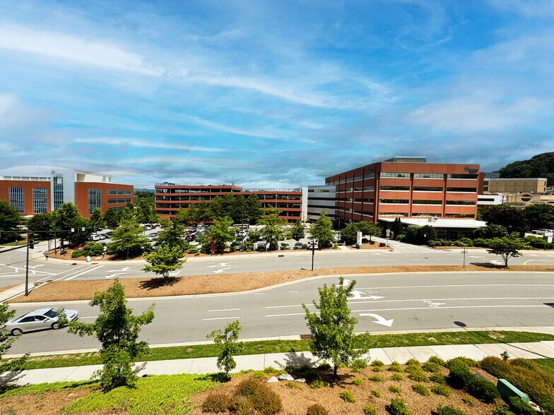 1 Hospital Dr, Asheville, NC for sale - Building Photo - Image 1 of 7