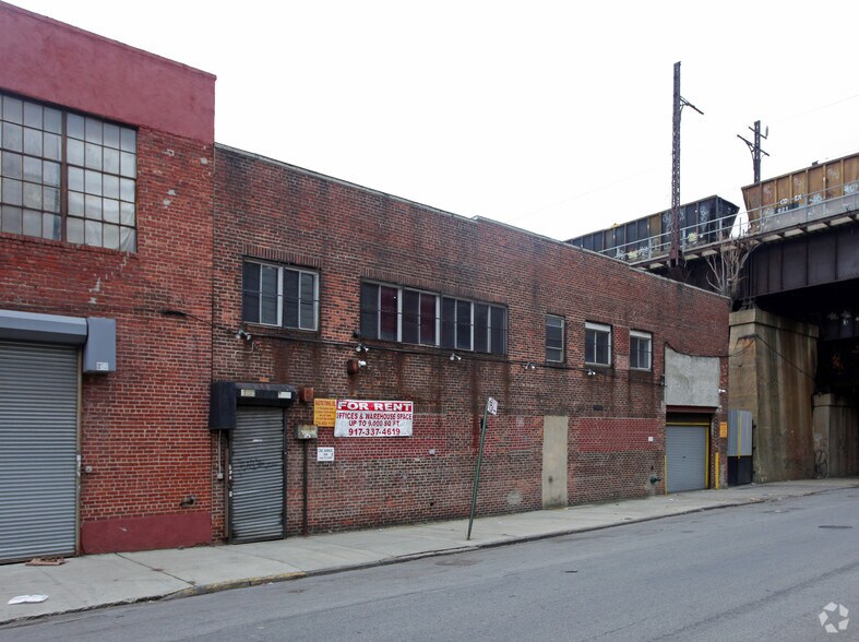 856 E 136th St, Bronx, NY for lease - Building Photo - Image 2 of 5