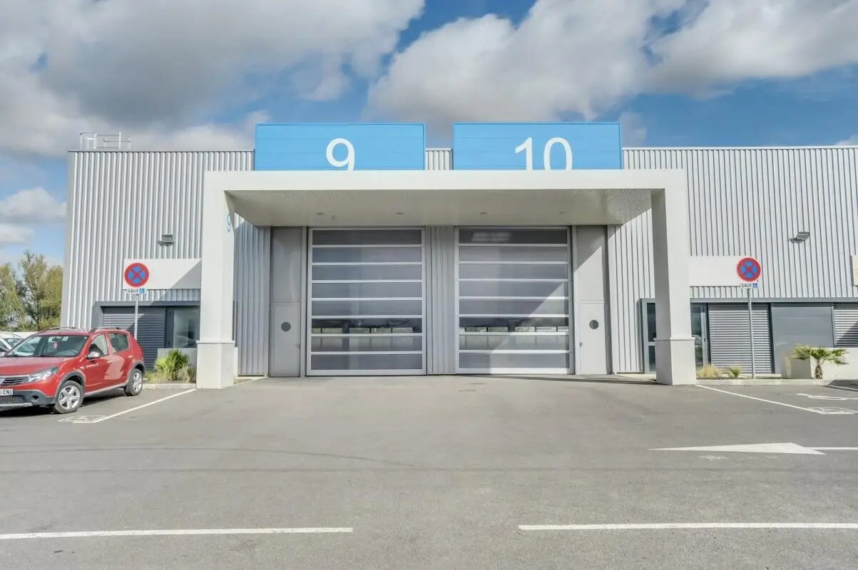 Flex in Escalquens for lease Building Photo- Image 1 of 15