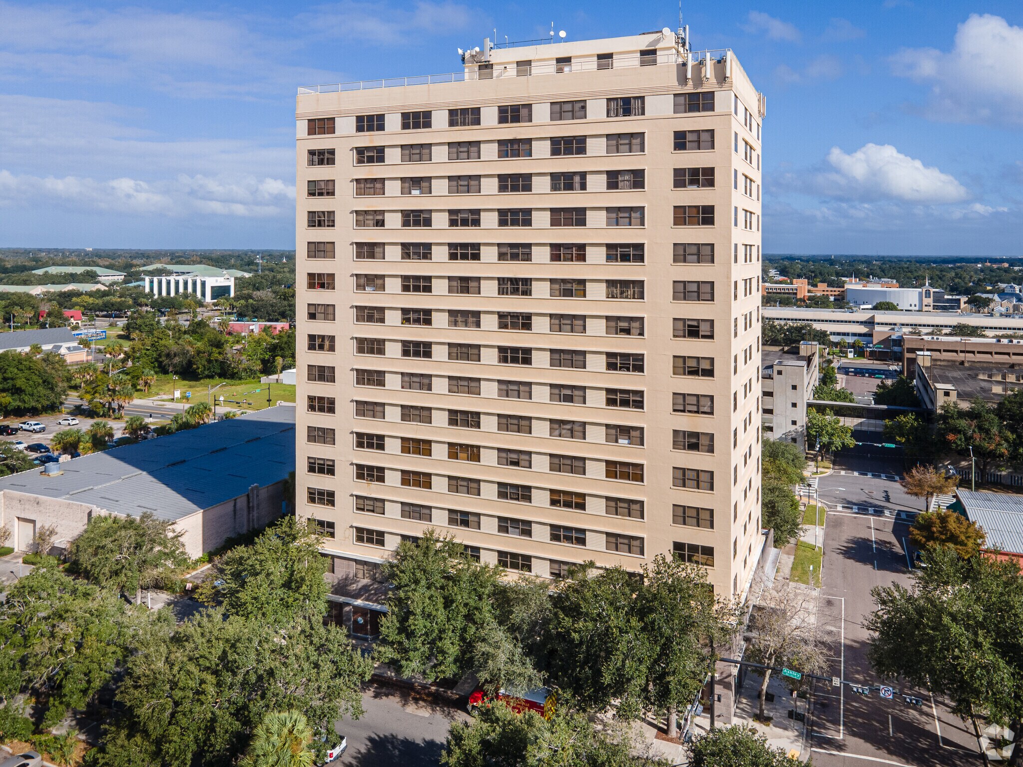 311 W Ashley St, Jacksonville, FL à vendre Photo principale- Image 1 de 1