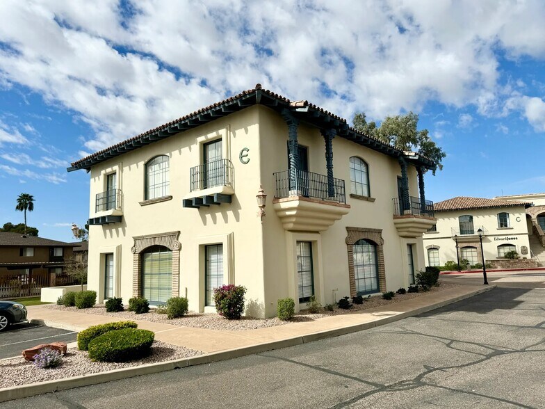 4450 S Rural Rd, Tempe, AZ à louer - Photo du bâtiment - Image 3 de 6