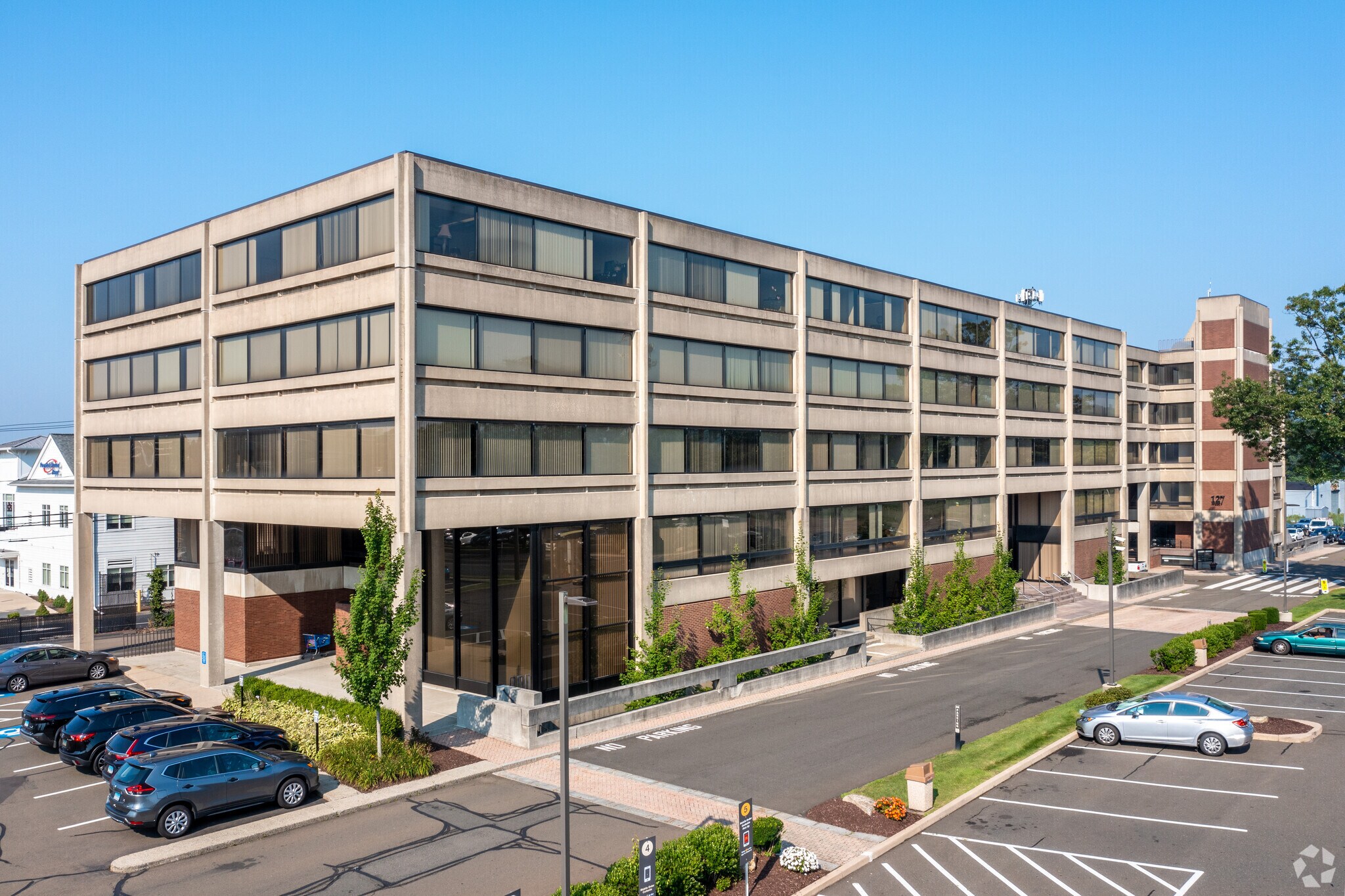 127 Washington Ave, North Haven, CT for lease Primary Photo- Image 1 of 21