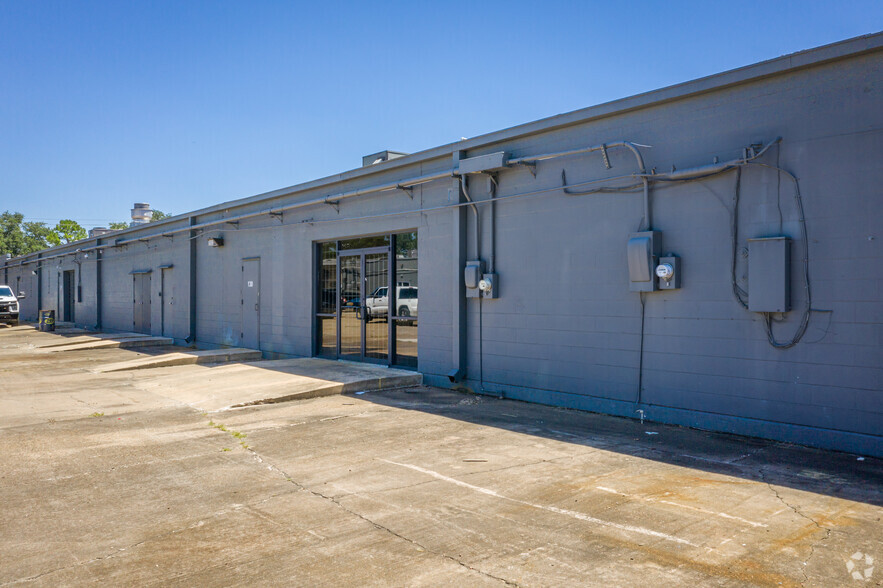 6300 Westpark Dr, Houston, TX for lease - Building Photo - Image 3 of 7