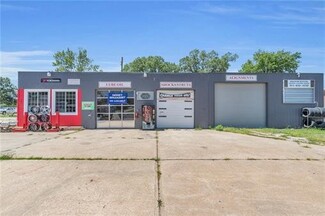 Plus de détails pour 101 N Maple St, Garnett, KS - Vente au détail à vendre