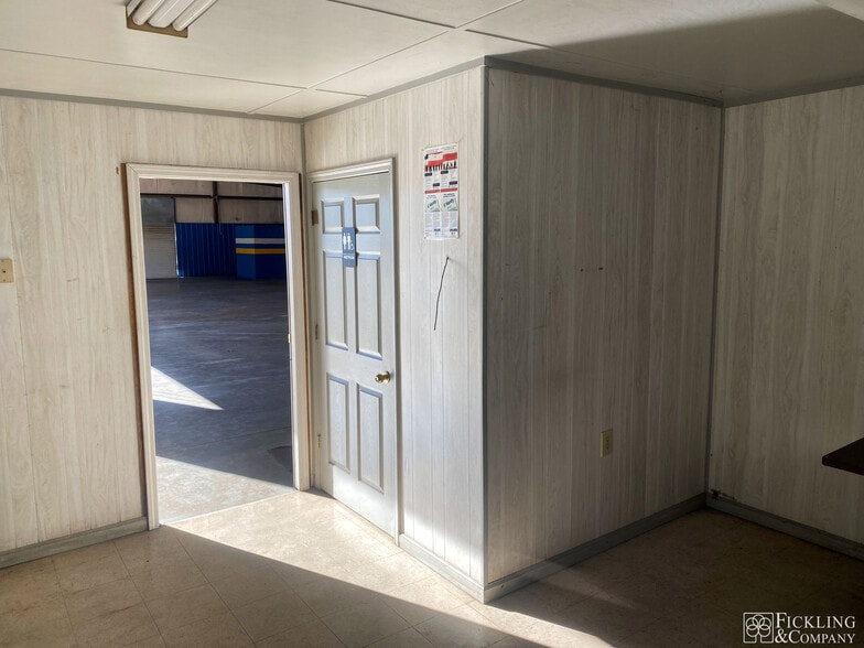 3401 Ocmulgee East Blvd, Macon-Bibb, GA for sale - Building Photo - Image 3 of 11