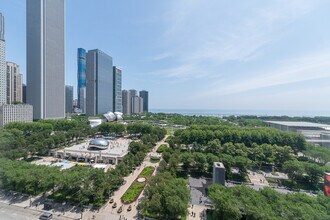 8 S Michigan Ave, Chicago, IL à louer Photo intérieure- Image 2 de 6