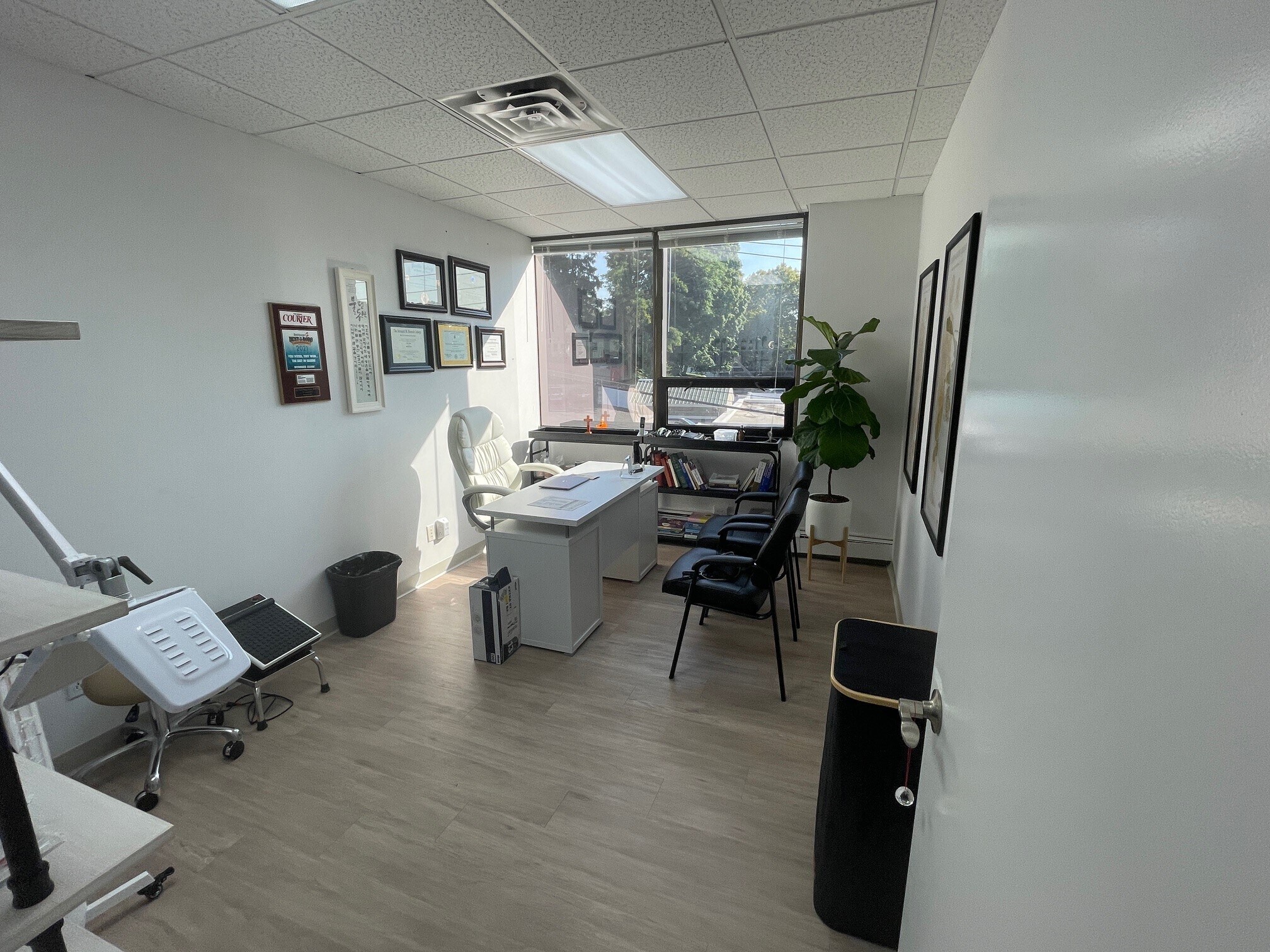 280 N Central Ave, Hartsdale, NY for lease Interior Photo- Image 1 of 7