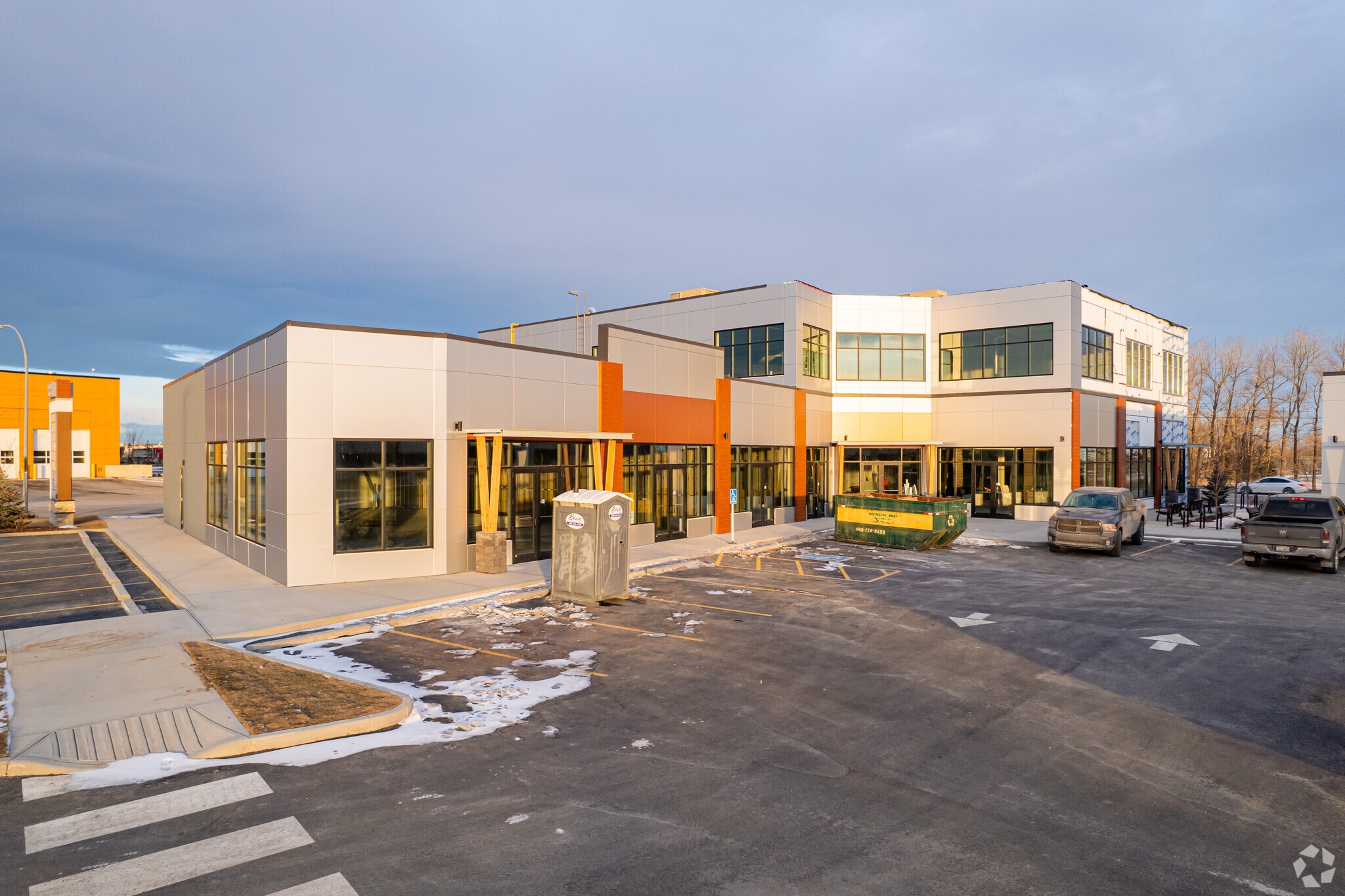 2 Royal Vista Link NW, Calgary, AB for sale Primary Photo- Image 1 of 12