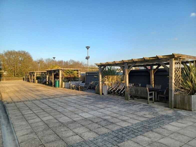 Doncastle Rd, Bracknell à louer - Photo du bâtiment - Image 1 de 8