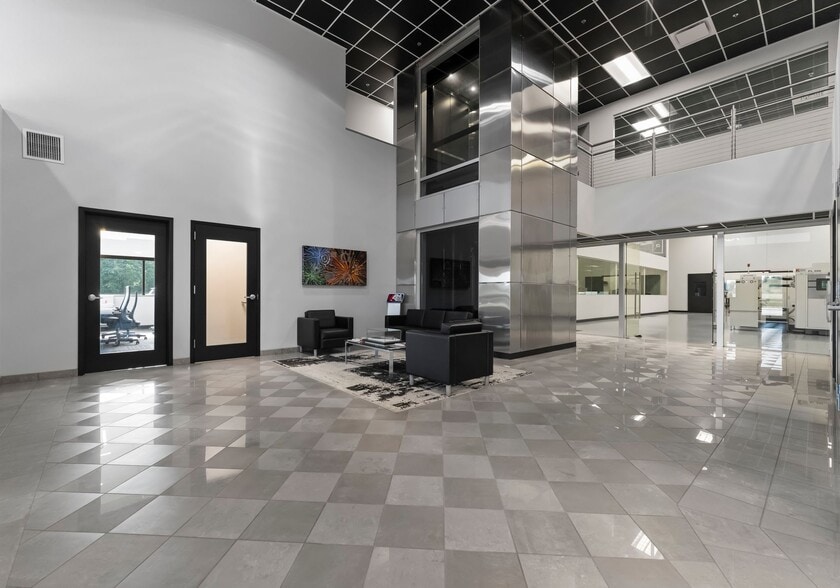 258 Aviation Dr, Statesville, NC for sale - Building Photo - Image 2 of 30