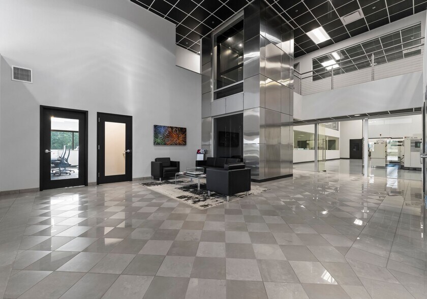 258 Aviation Dr, Statesville, NC à vendre - Photo du bâtiment - Image 2 de 30