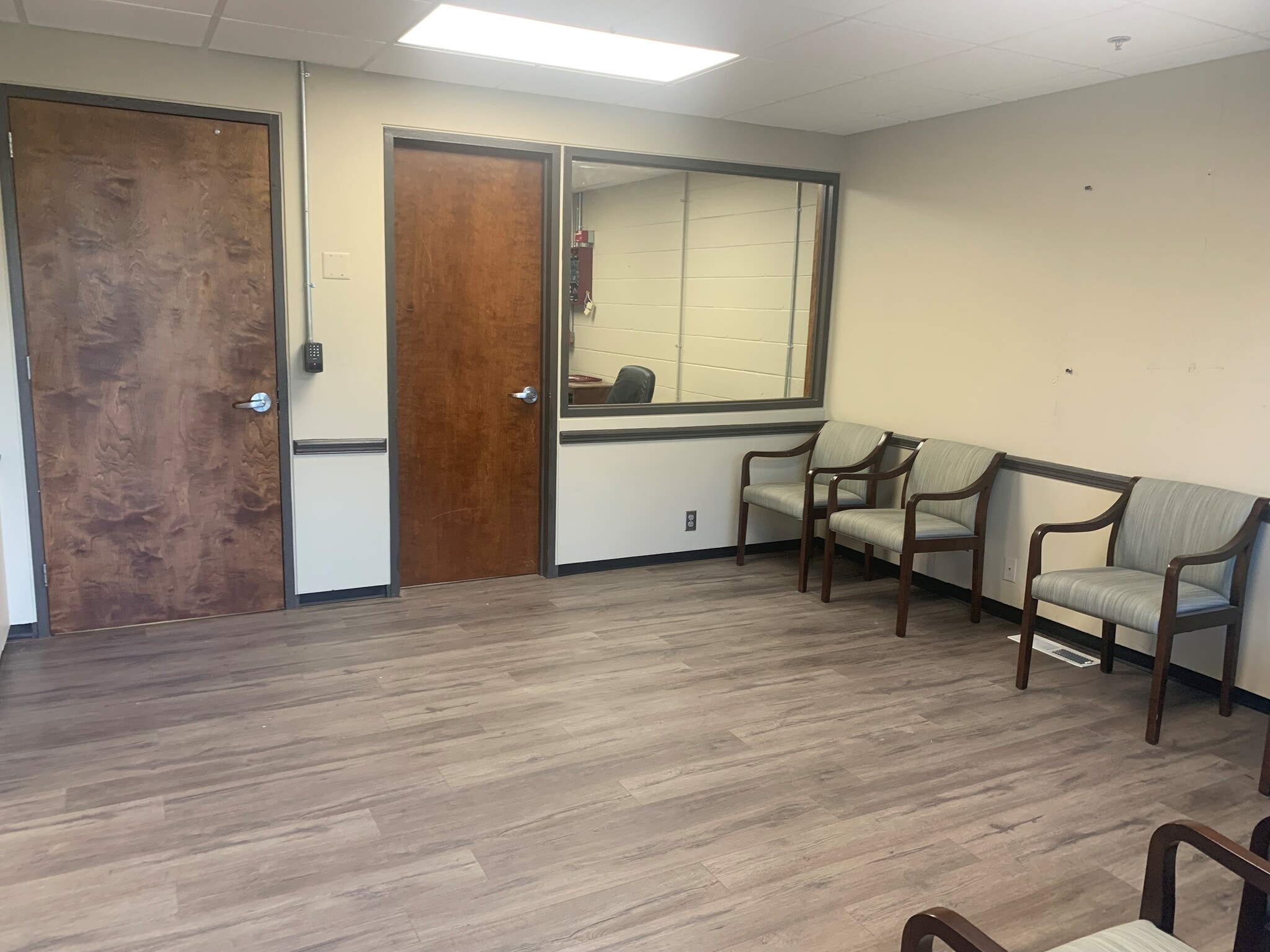 1135 14th Ave S, Birmingham, AL for sale Interior Photo- Image 1 of 5