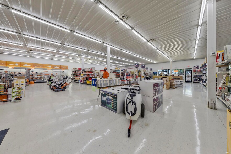 990 N US Highway 41, Princeton, IN à vendre - Photo du bâtiment - Image 2 de 12