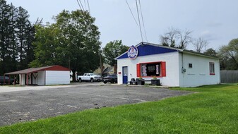 5 Unit Mixed Use + Land Rt 206 - Andover - Self Storage Facility