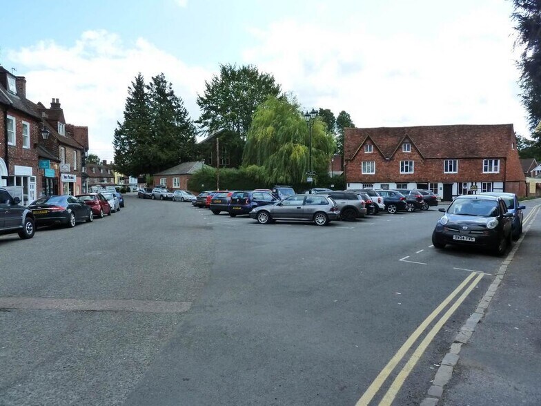 23 The Parade, Marlborough à louer - Photo du bâtiment - Image 2 de 5