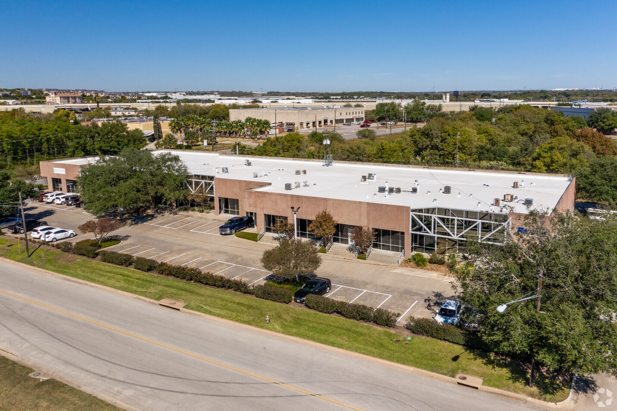 8107 Springdale Rd, Austin, TX à louer Photo du bâtiment- Image 1 de 11