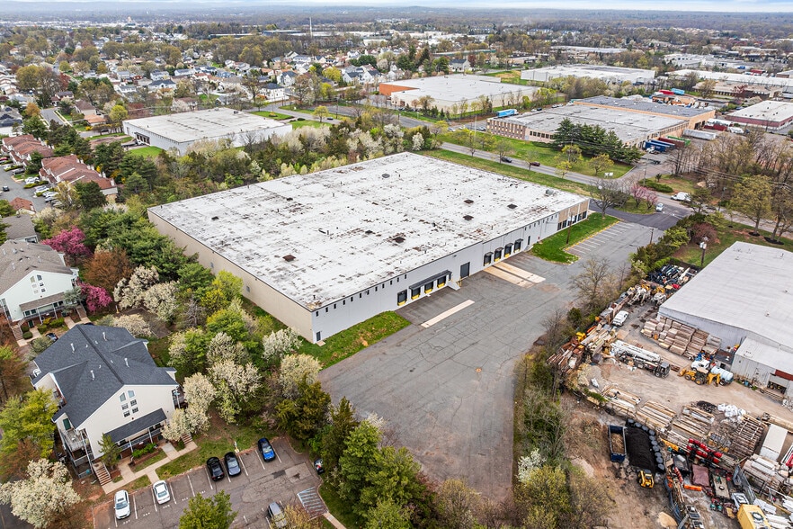 9 Taylor Rd, Edison, NJ for lease - Primary Photo - Image 1 of 6
