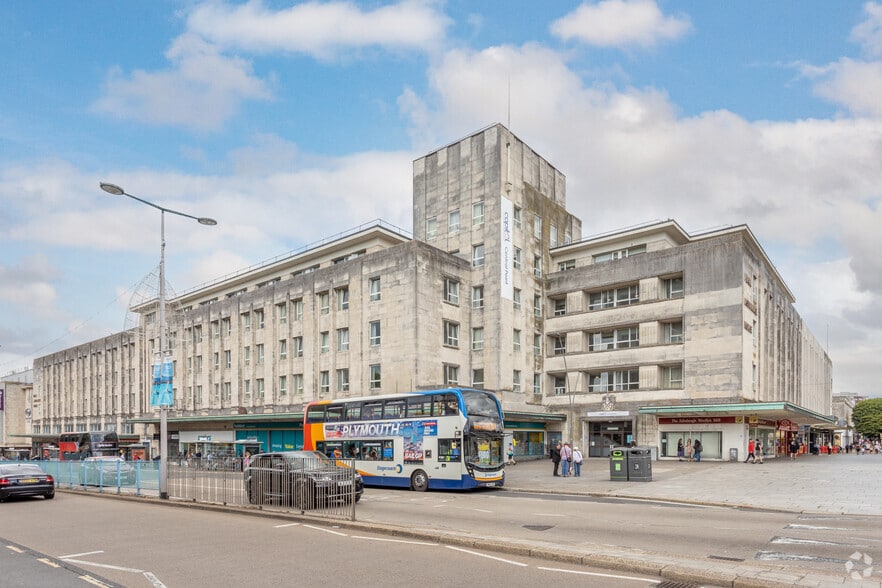 52-117 Armada Way, Plymouth for lease - Building Photo - Image 2 of 6