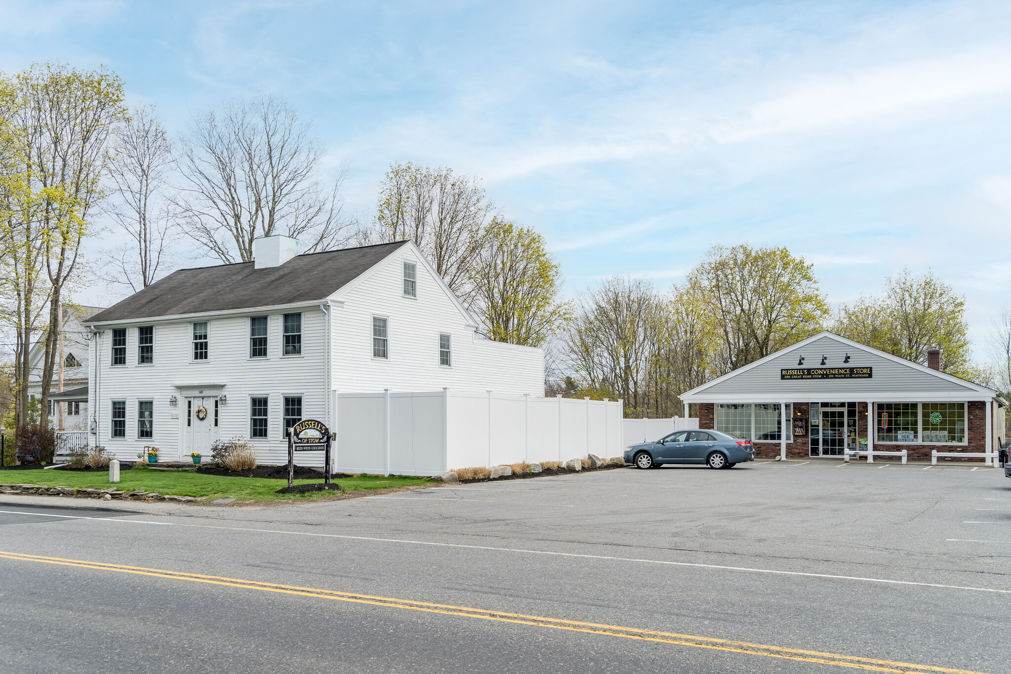 386-390 Great Rd, Stow, MA à vendre Photo du bâtiment- Image 1 de 1