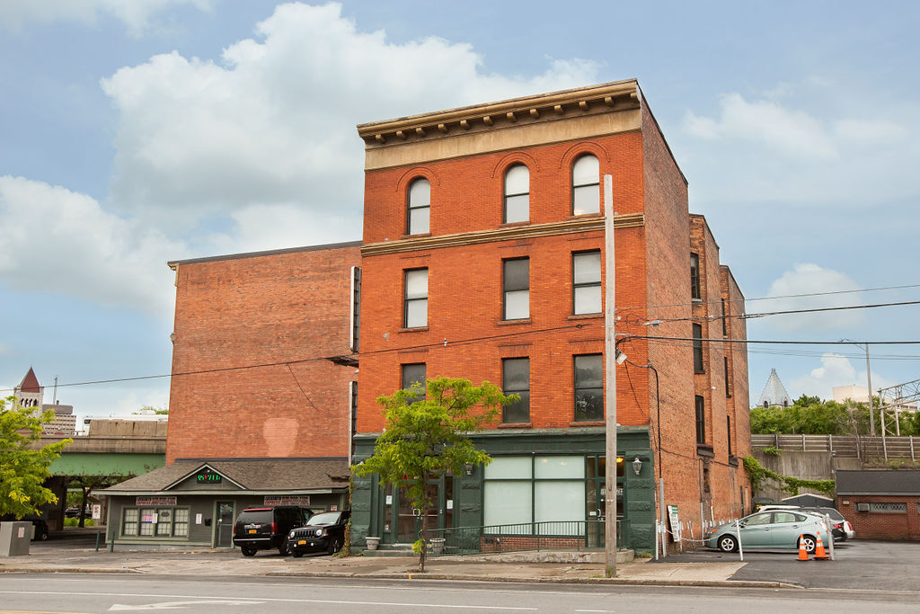 323-325 James St, Syracuse, NY for lease Primary Photo- Image 1 of 16