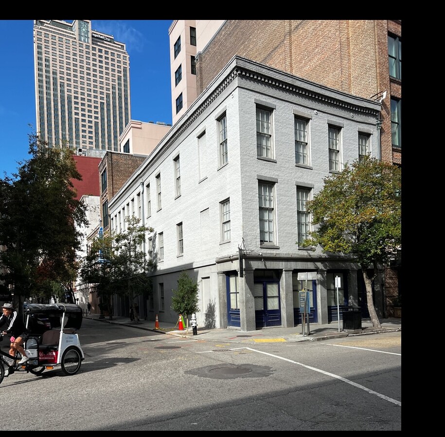 223 Magazine, New Orleans, LA à louer Photo principale- Image 1 de 11