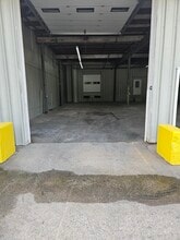 33 Elm St, Merrimack, NH for lease Interior Photo- Image 1 of 3