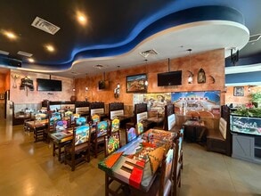 325 Hughes Center Dr, Las Vegas, NV for lease Interior Photo- Image 2 of 9