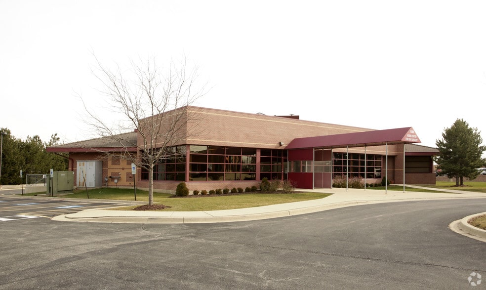 1580 W Lake St, Addison, IL à louer - Photo du bâtiment - Image 3 de 3