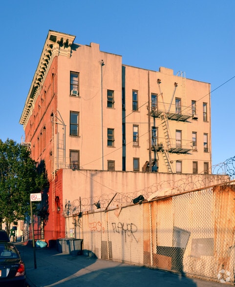 4196 Park Ave, Bronx, NY à louer - Photo du bâtiment - Image 2 de 3