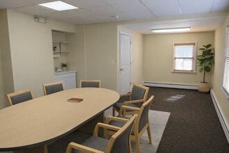 21 Oakland Ave, Warwick, NY for lease Interior Photo- Image 2 of 7