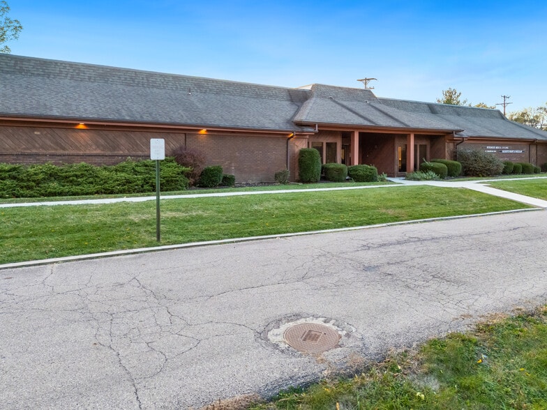 5538 Philadelphia Dr, Dayton, OH for sale - Building Photo - Image 3 of 31
