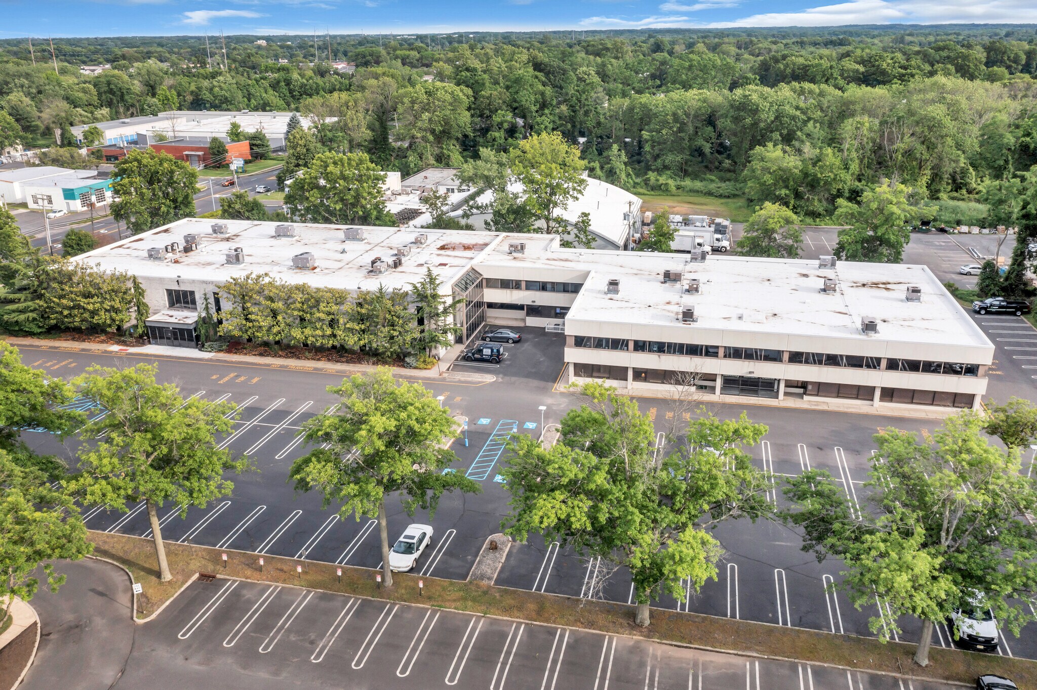 788 Shrewsbury Ave, Tinton Falls, NJ à vendre Photo du bâtiment- Image 1 de 24