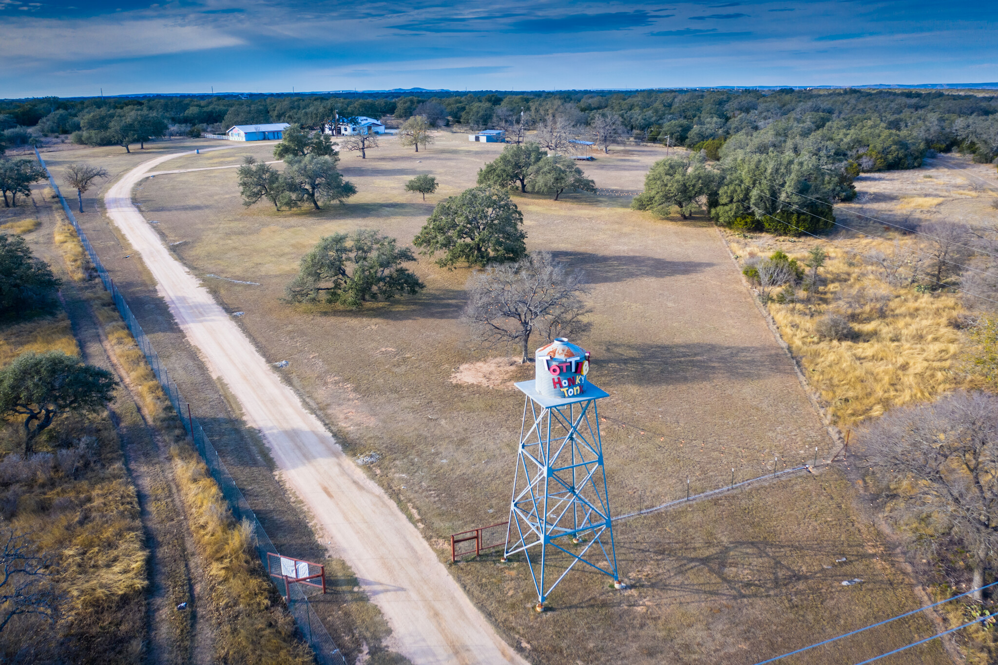 222 Lee Ln, Round Mountain, TX à vendre Aérien- Image 1 de 1