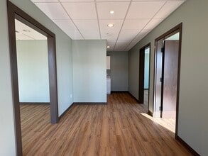 533 Commerce Way, Cloquet, MN à louer Photo intérieure- Image 1 de 9