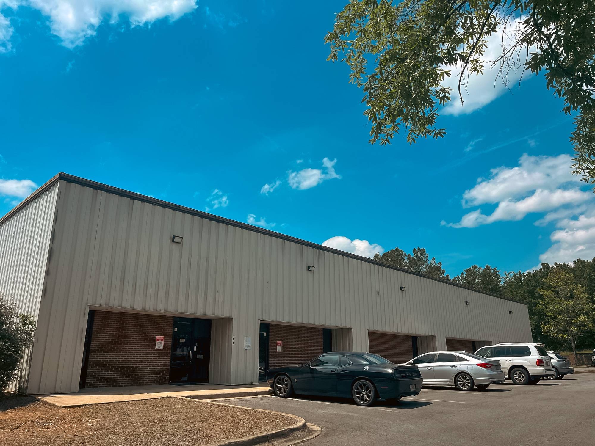 120 Industrial Dr, Birmingham, AL for lease Building Photo- Image 1 of 5