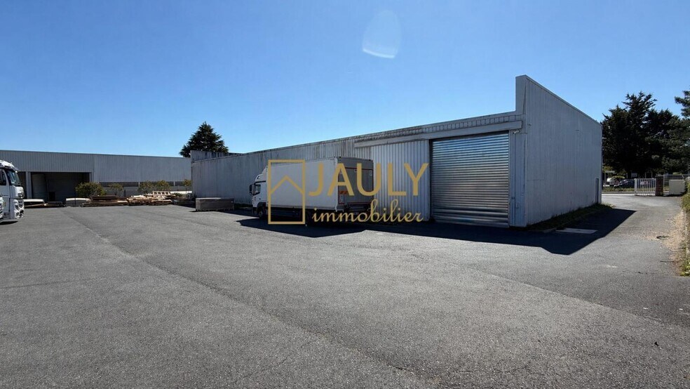 25 Rue Des Frères Lumière, Meaux for sale - Building Photo - Image 2 of 5