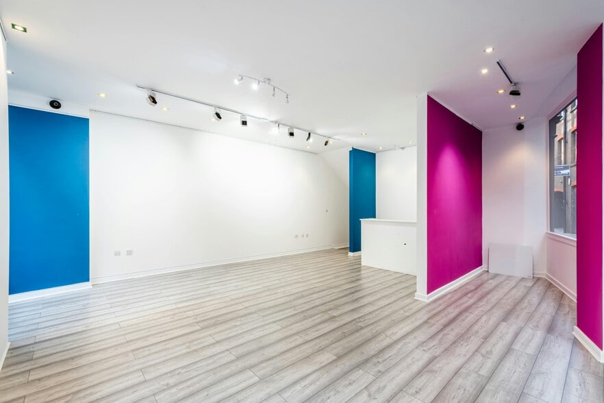 32 Artillery Ln, London for lease - Interior Photo - Image 2 of 19