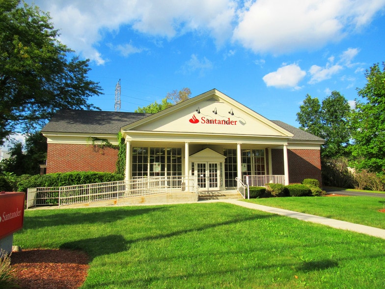 326 Boston Post Rd, Wayland, MA for lease - Building Photo - Image 3 of 5