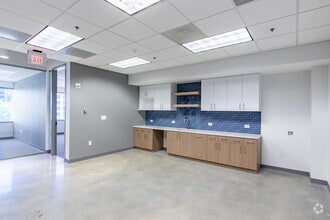 950 E Paces Ferry Rd NE, Atlanta, GA à louer Photo intérieure- Image 2 de 3