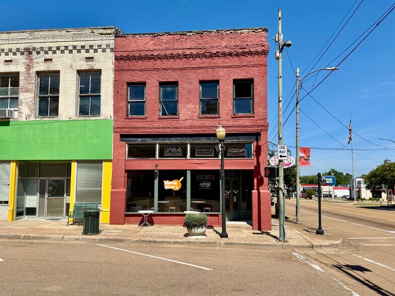 100 S Main St, Yazoo City, MS à vendre - Photo du bâtiment - Image 2 de 42