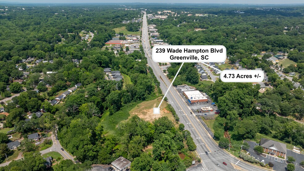 237 Wade Hampton Blvd, Greenville, SC à vendre - Photo du bâtiment - Image 3 de 13