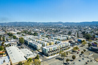990 W Grand Ave, Oakland, CA - AERIAL  map view - Image1