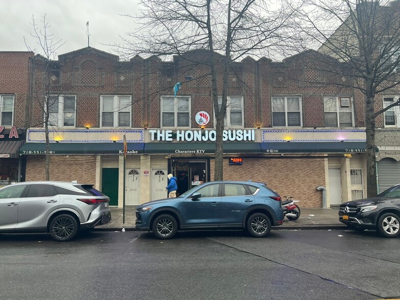 6115, 6117, 6121 20th Ave portfolio of 3 properties for sale on LoopNet.ca - Building Photo - Image 1 of 27